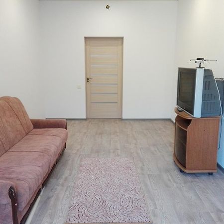 Apartment On Kryvorizhstal Street 35-24 Krivoj Rog Eksteriør bilde