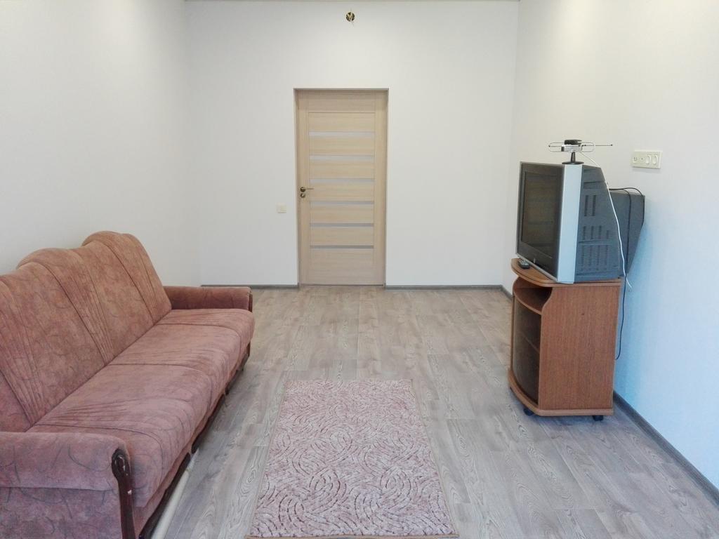 Apartment On Kryvorizhstal Street 35-24 Krivoj Rog Eksteriør bilde