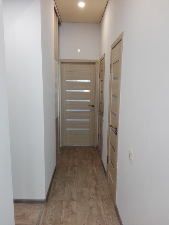 Apartment On Kryvorizhstal Street 35-24 Krivoj Rog Eksteriør bilde
